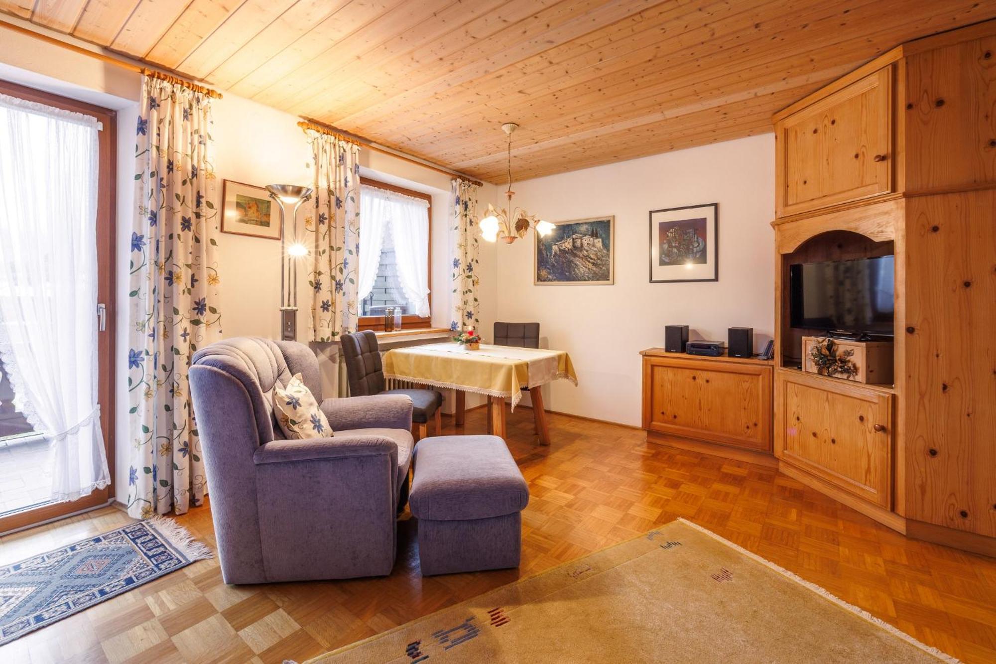 Ferienwohnungen Helga Mayer Inkl. Chiemgaukarte Ruhpolding Esterno foto